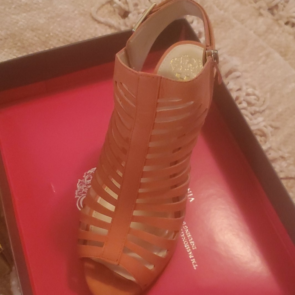 Vince Camuto Shoes